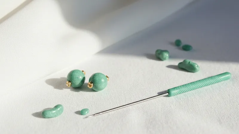 Fréquence de nettoyage des boucles d'oreilles émeraude